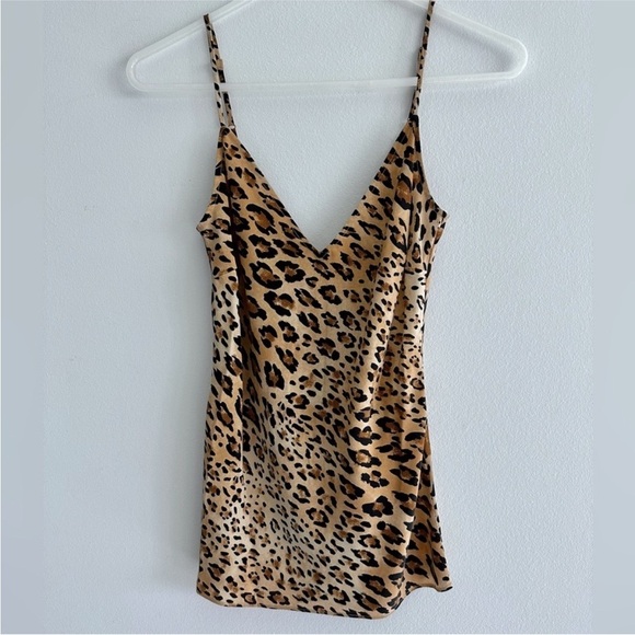 FRAME Denim 100% silk animal print tank top - Picture 5 of 7